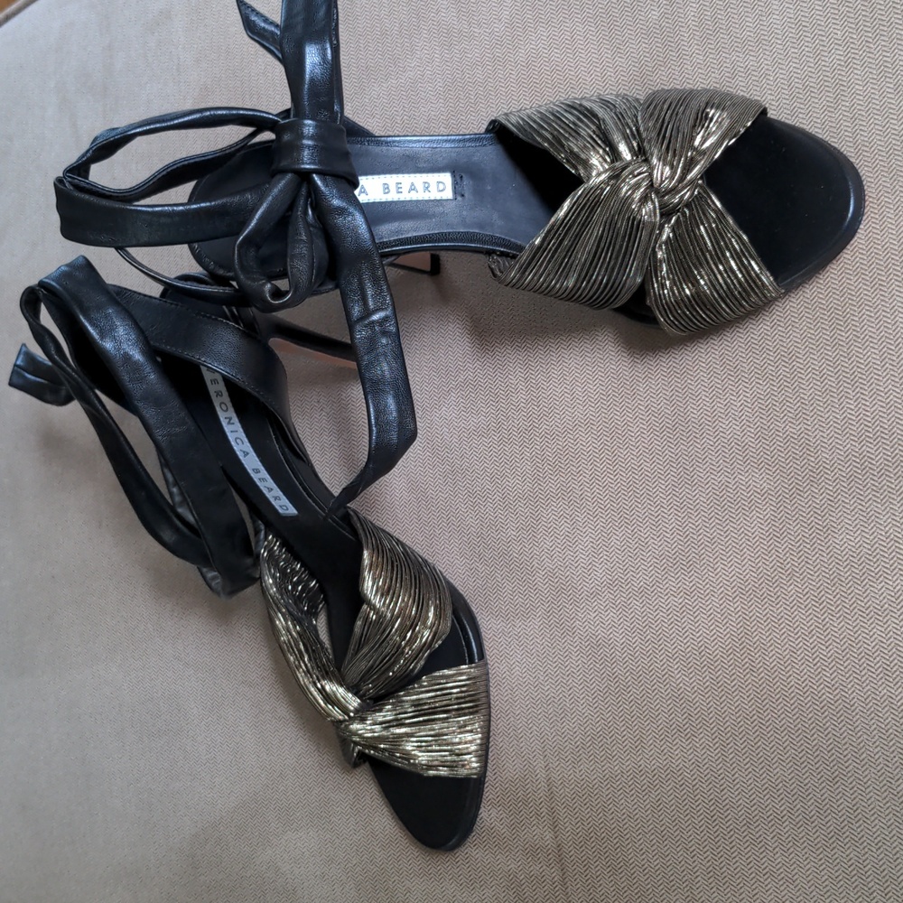 NWOT Veronica Beard Calida 4.25" Sandal Heel in Gold/Black Size 41 - Picture 2 of 10